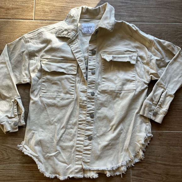 Celebrity Pink Cream 100% Cotton Denim Frayed Hem Shacket Shirt Jacket - Picture 4 of 7